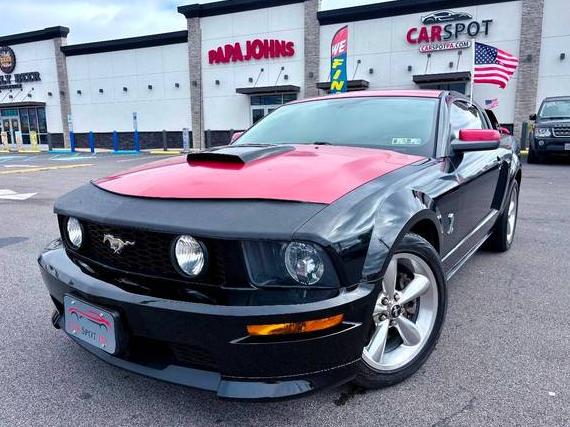 FORD MUSTANG 2008 1ZVHT82H685146295 image