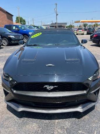 FORD MUSTANG 2018 1FATP8UH9J5117853 image