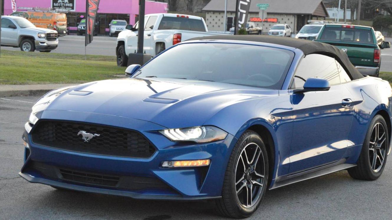 FORD MUSTANG 2018 1FATP8UH4J5143552 image