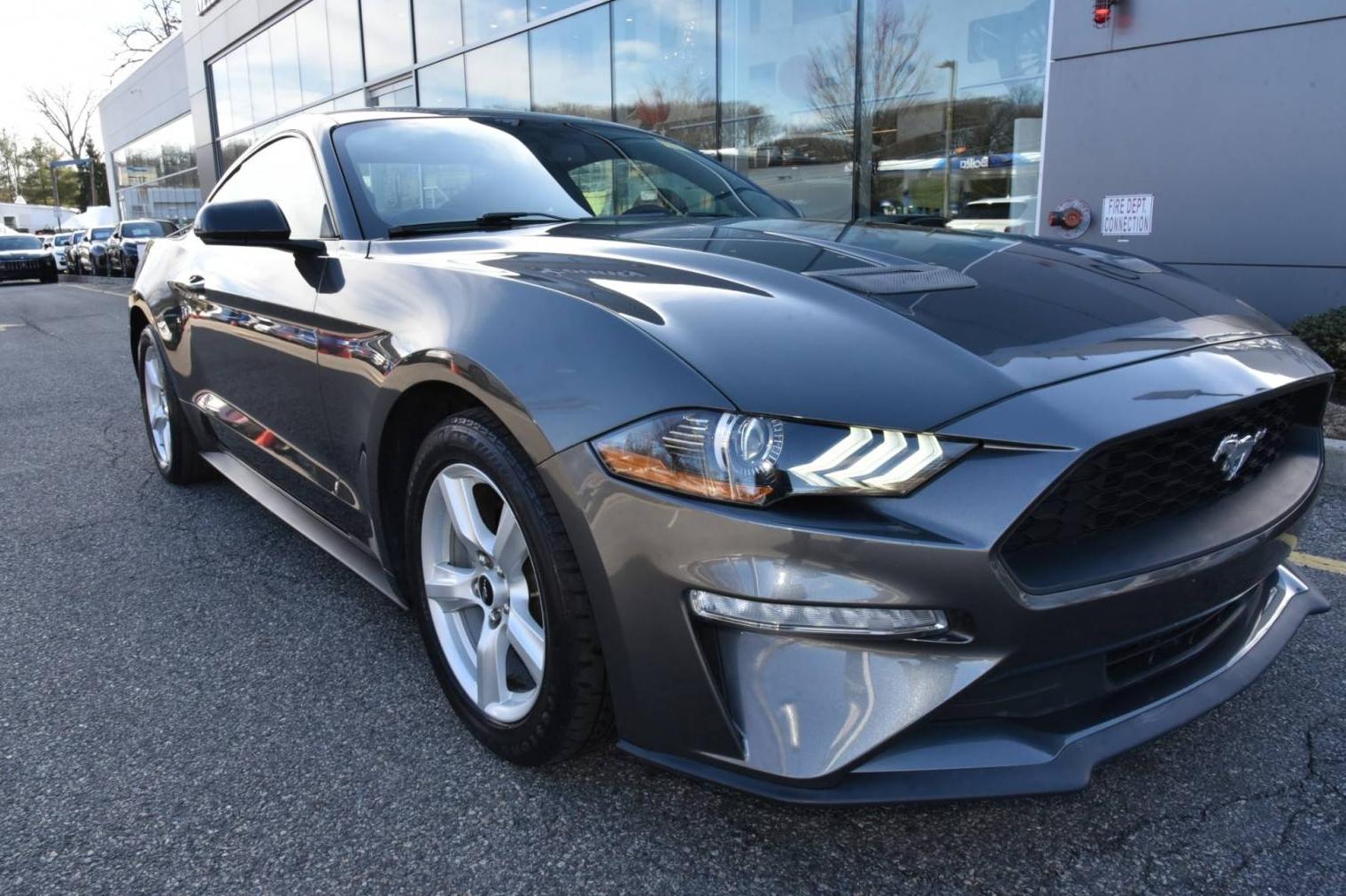 FORD MUSTANG 2018 1FA6P8TH2J5120897 image