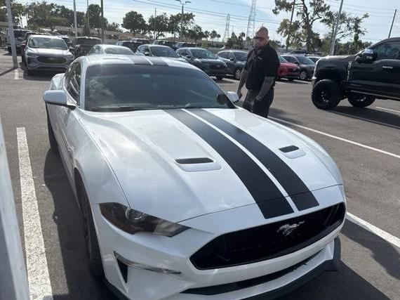 FORD MUSTANG 2018 1FA6P8CF8J5146015 image