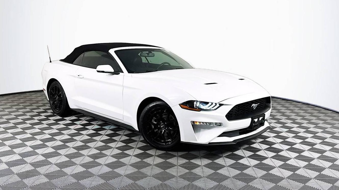 FORD MUSTANG 2018 1FATP8UH3J5109828 image