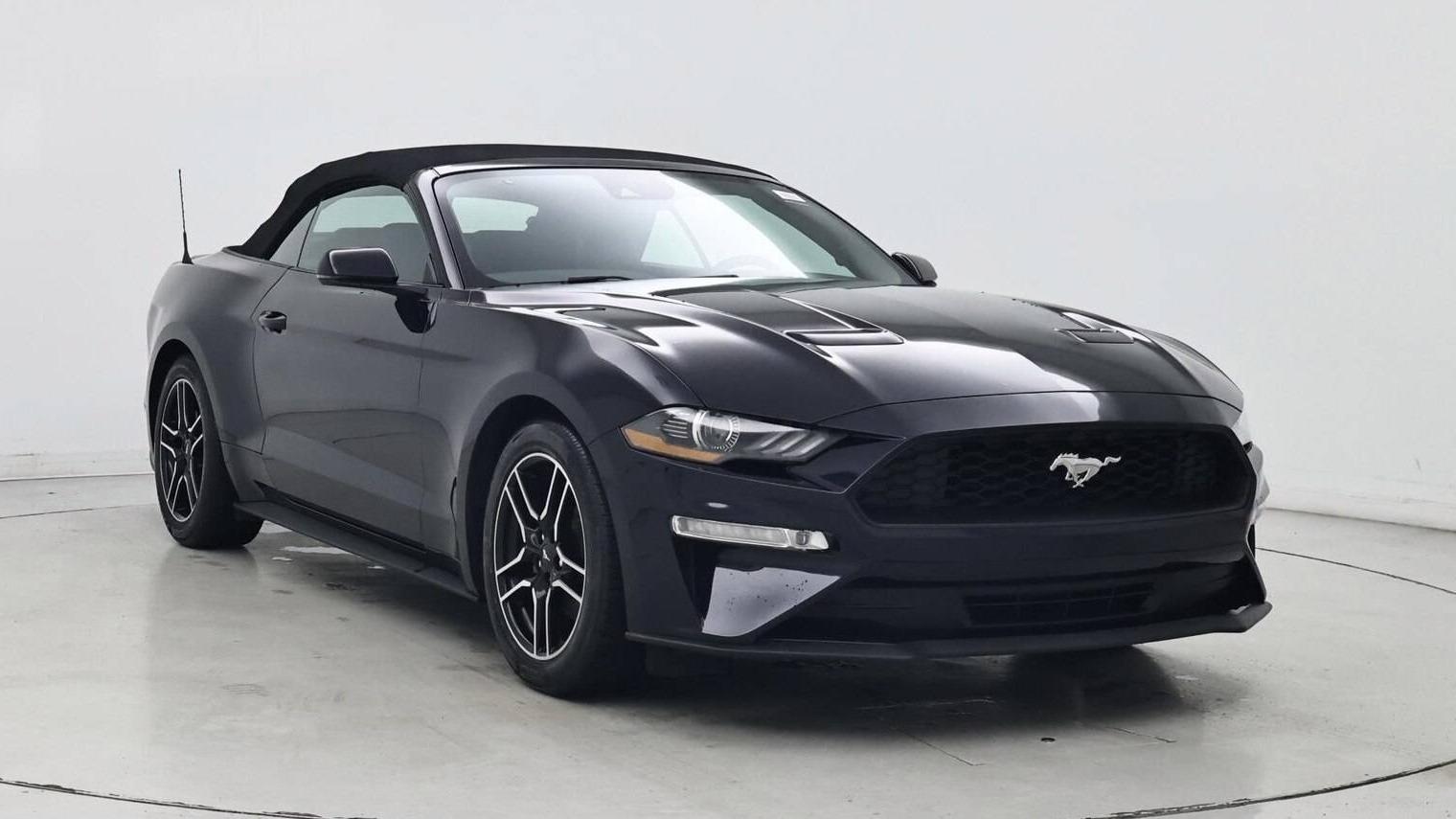 FORD MUSTANG 2021 1FATP8UH0M5141401 image