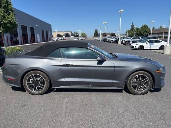 FORD MUSTANG 2021 1FATP8UHXM5121348 image