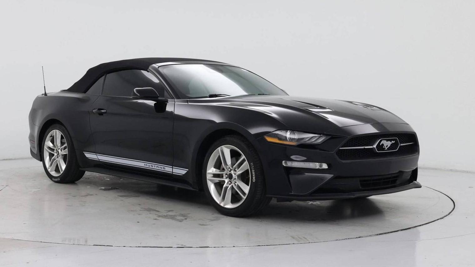 FORD MUSTANG 2021 1FATP8UH5M5133035 image