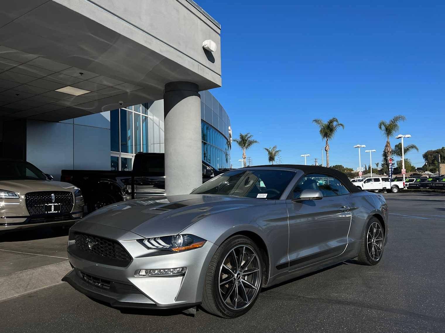 FORD MUSTANG 2021 1FATP8UH8M5143199 image