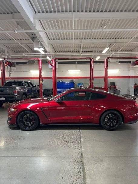 FORD MUSTANG 2017 1FA6P8JZ0H5526196 image