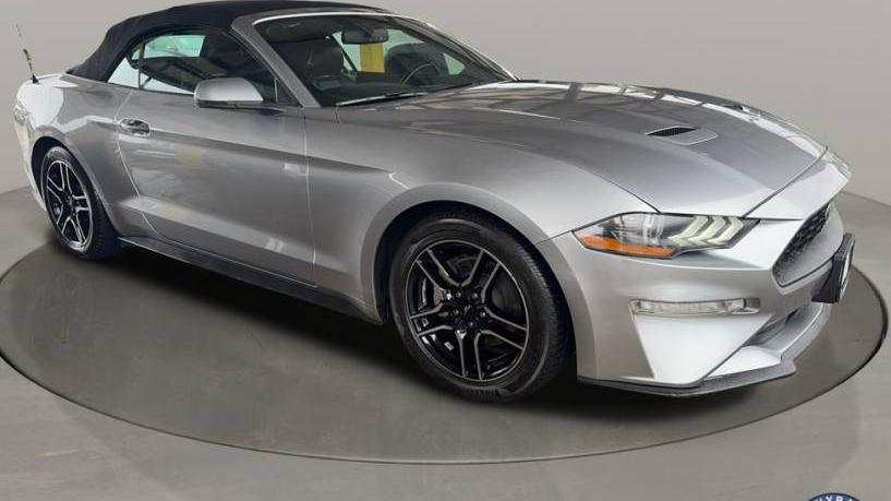 FORD MUSTANG 2020 1FATP8UH3L5112182 image