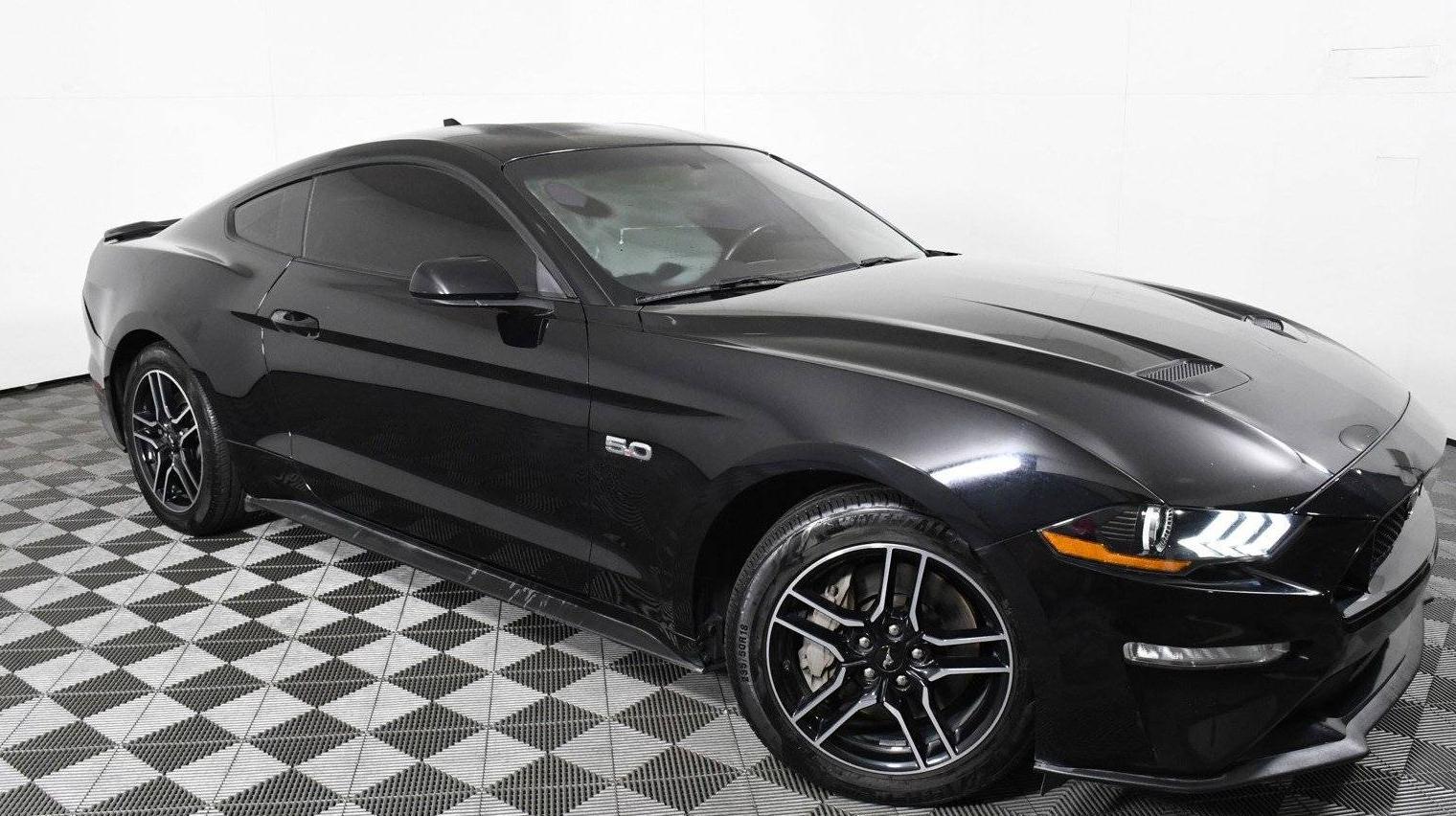 FORD MUSTANG 2020 1FA6P8CF7L5189828 image