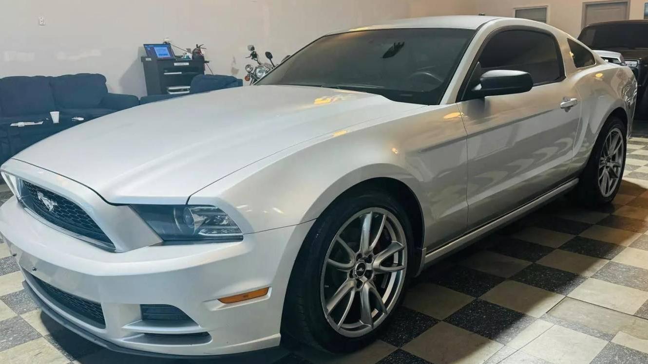 FORD MUSTANG 2014 1ZVBP8AM1E5277784 image