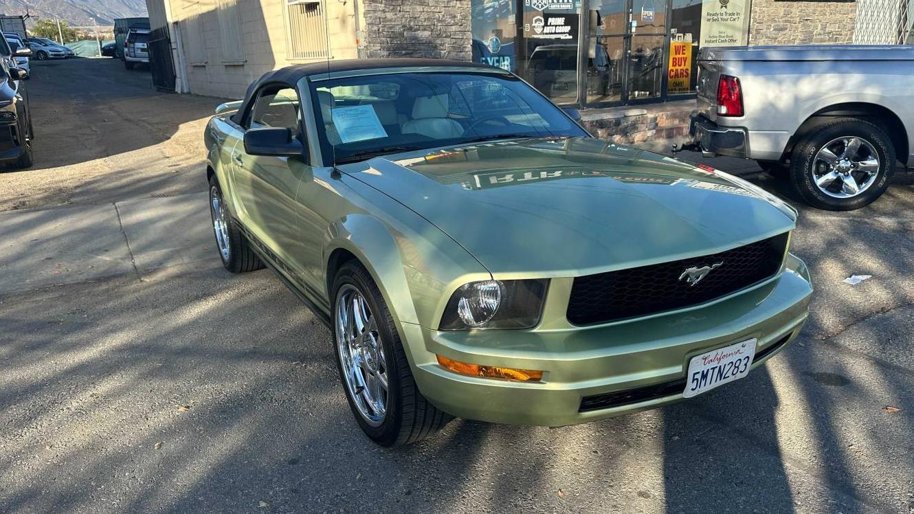 FORD MUSTANG 2005 1ZVFT84N555126254 image