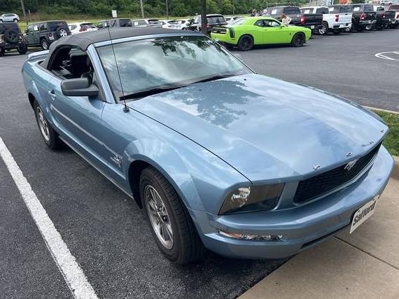FORD MUSTANG 2005 1ZVFT84N355221217 image