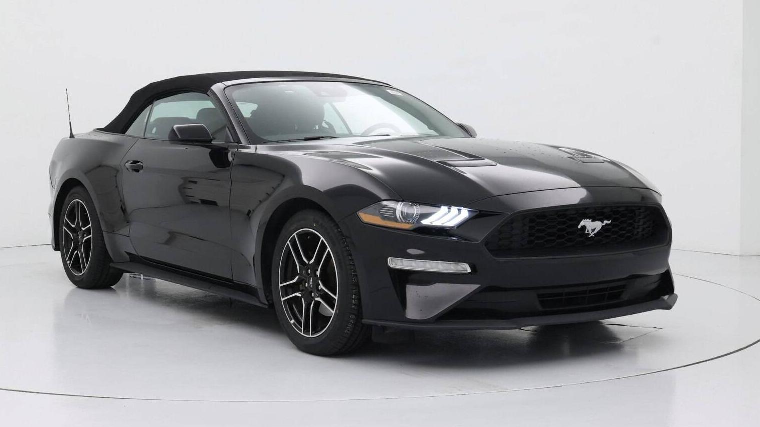 FORD MUSTANG 2022 1FATP8UH3N5101296 image