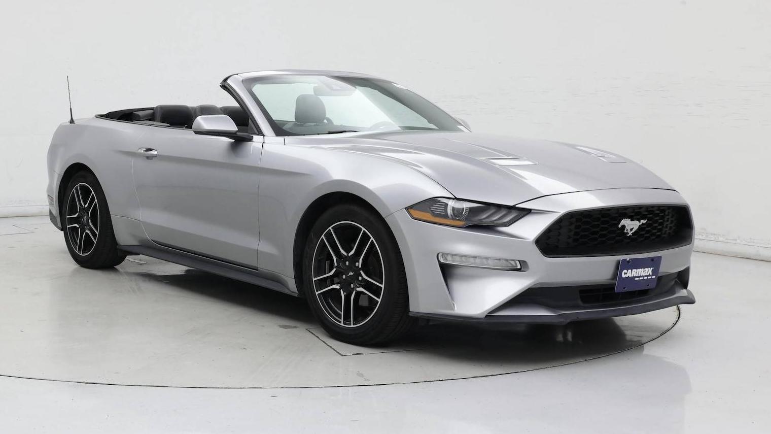 FORD MUSTANG 2022 1FATP8UH1N5119229 image