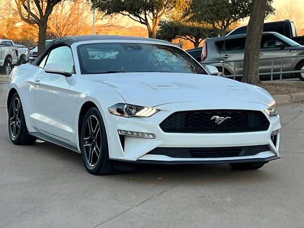 FORD MUSTANG 2022 1FATP8UH2N5100611 image