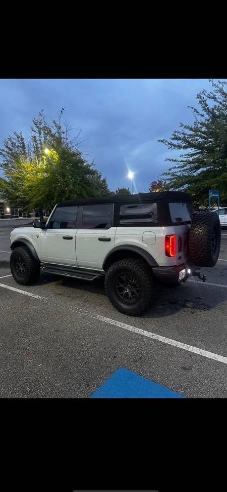 FORD BRONCO 2023 1FMEE5DPXPLB22641 image