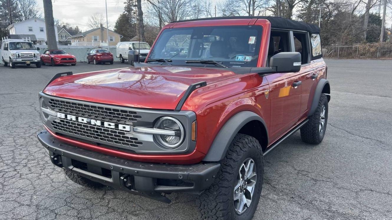 FORD BRONCO 2023 1FMEE5DP8PLB37090 image