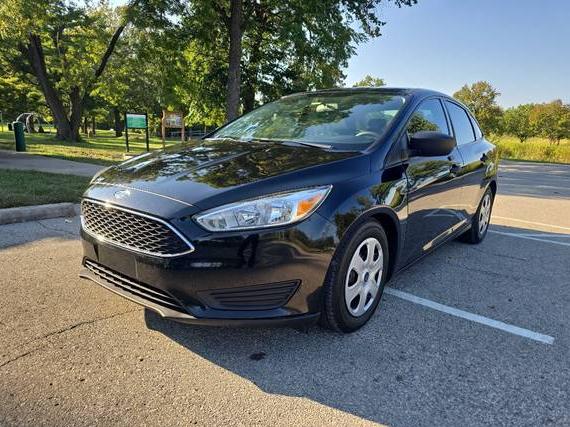 FORD FOCUS 2016 1FADP3E25GL208785 image