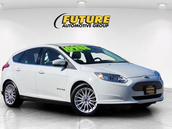 FORD FOCUS 2016 1FADP3R4XGL325550 image