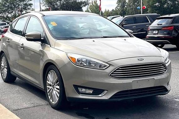 FORD FOCUS 2016 1FADP3N27GL307821 image