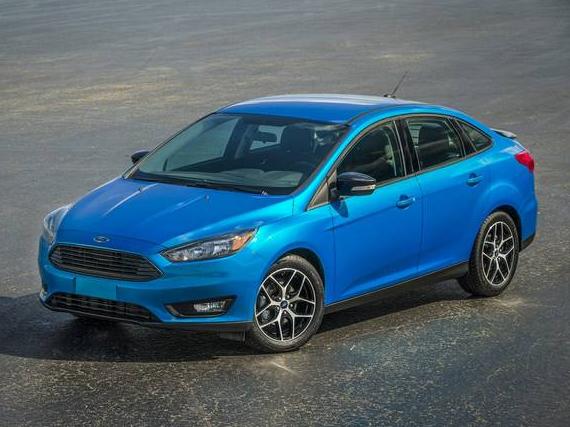 FORD FOCUS 2016 1FADP3FE2GL219784 image