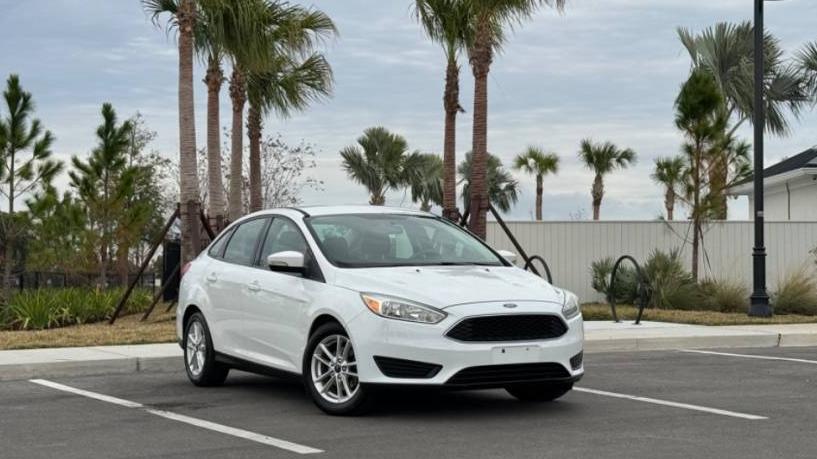 FORD FOCUS 2016 1FADP3F26GL319652 image