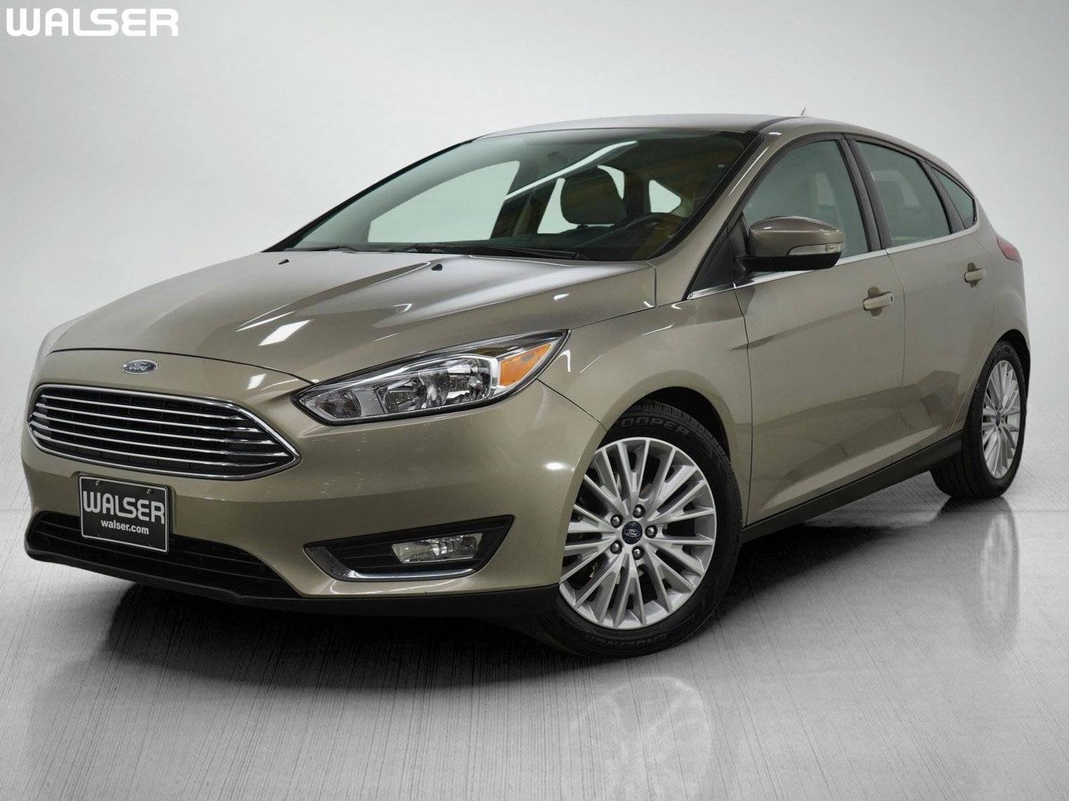 FORD FOCUS 2016 1FADP3N2XGL299651 image