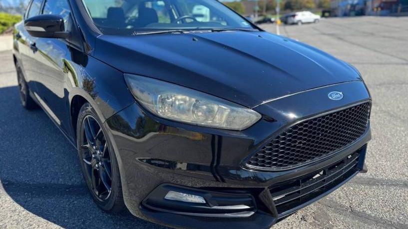 FORD FOCUS 2016 1FADP3FE8GL256533 image