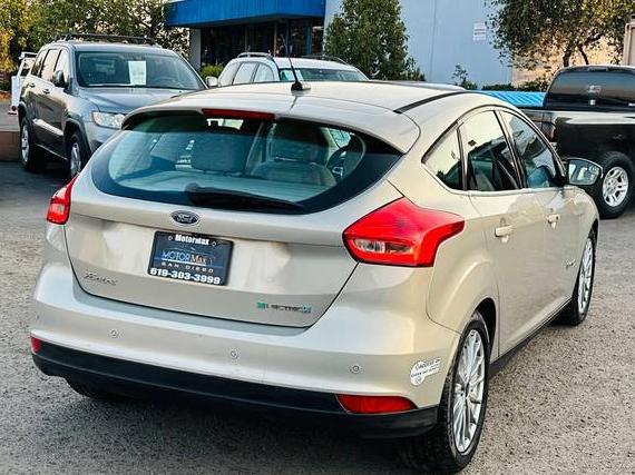 FORD FOCUS 2016 1FADP3R49GL380040 image