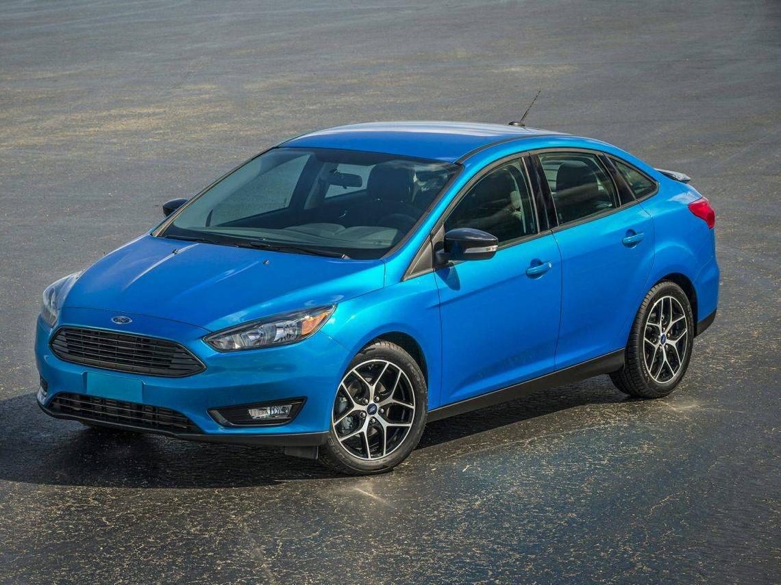 FORD FOCUS 2016 1FADP3E21GL384751 image