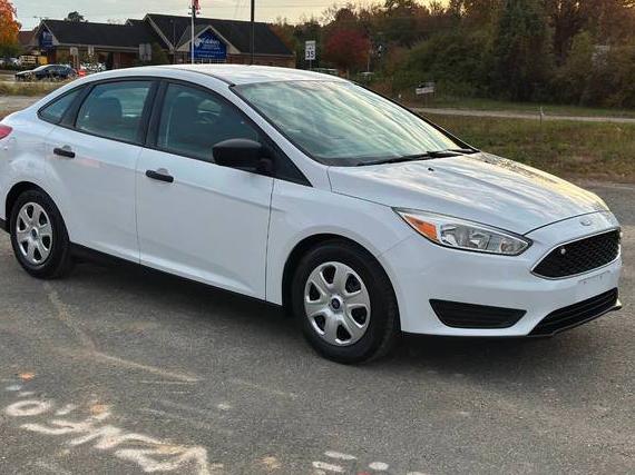 FORD FOCUS 2016 1FADP3E25GL373381 image