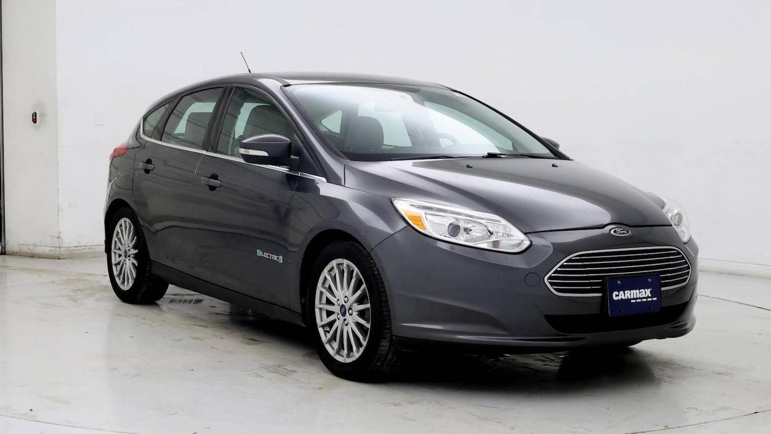 FORD FOCUS 2016 1FADP3R47GL363415 image