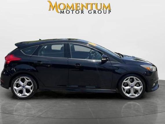 FORD FOCUS 2016 1FADP3L95GL318123 image