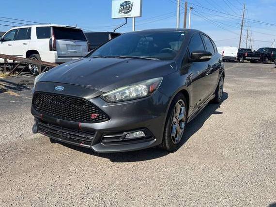FORD FOCUS 2016 1FADP3L90GL262012 image