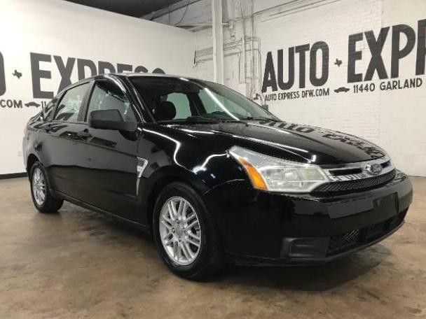 FORD FOCUS 2008 1FAHP35N18W273645 image