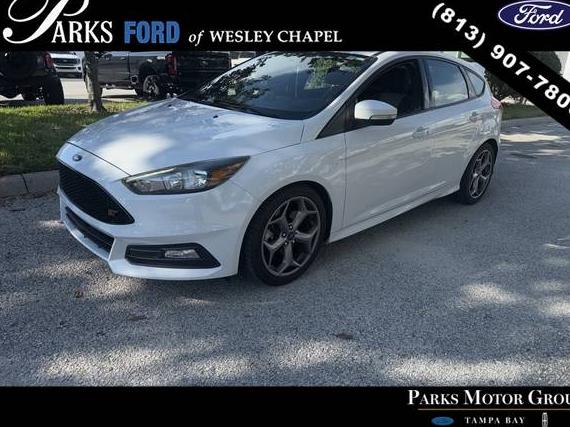 FORD FOCUS 2018 1FADP3L96JL232391 image