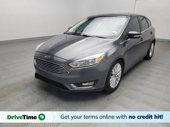 FORD FOCUS 2018 1FADP3N28JL220842 image