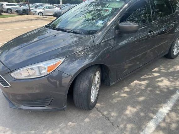 FORD FOCUS 2018 1FADP3K29JL316595 image