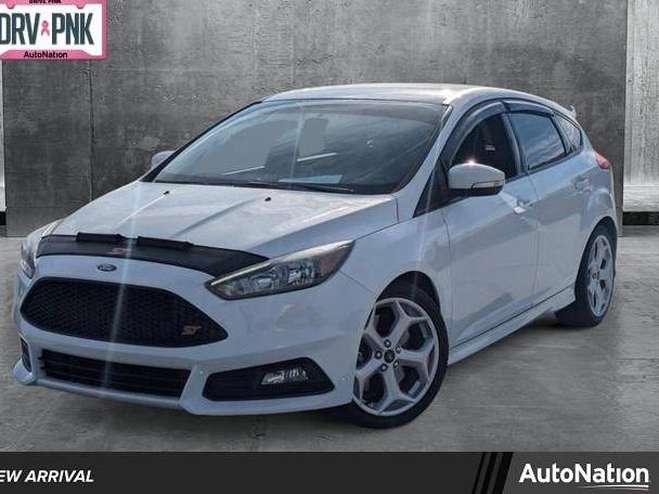 FORD FOCUS 2018 1FADP3L93JL220232 image