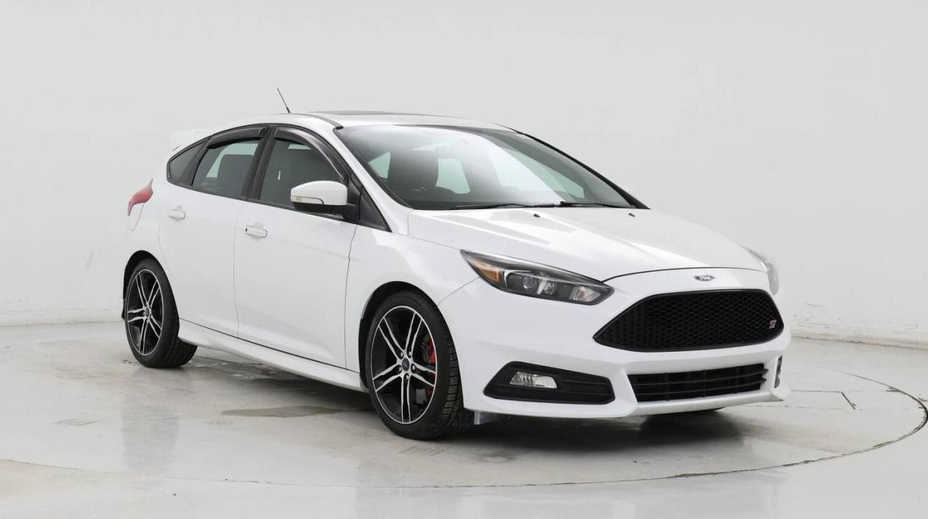 FORD FOCUS 2018 1FADP3L91JL233173 image