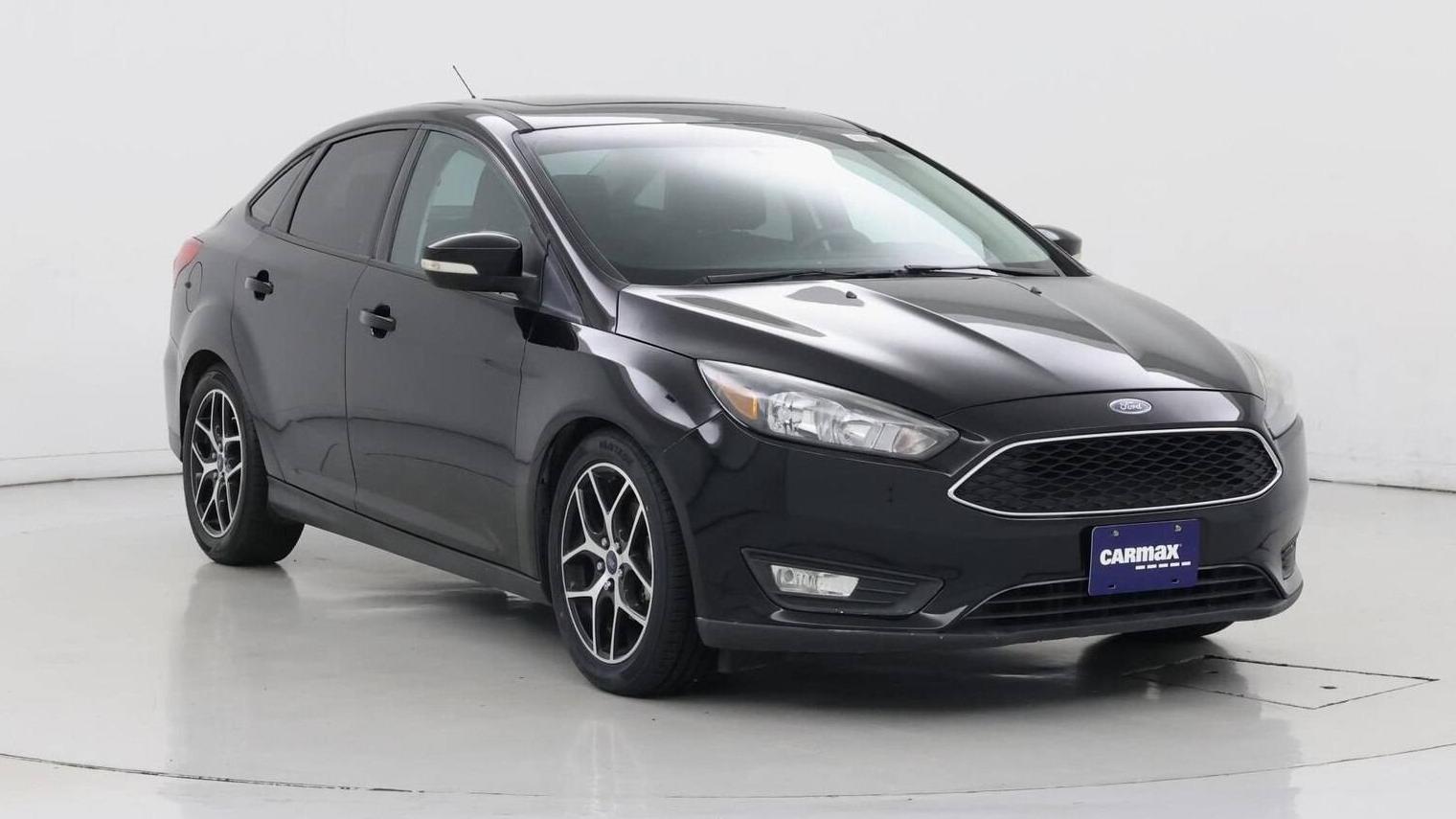 FORD FOCUS 2018 1FADP3H25JL268987 image