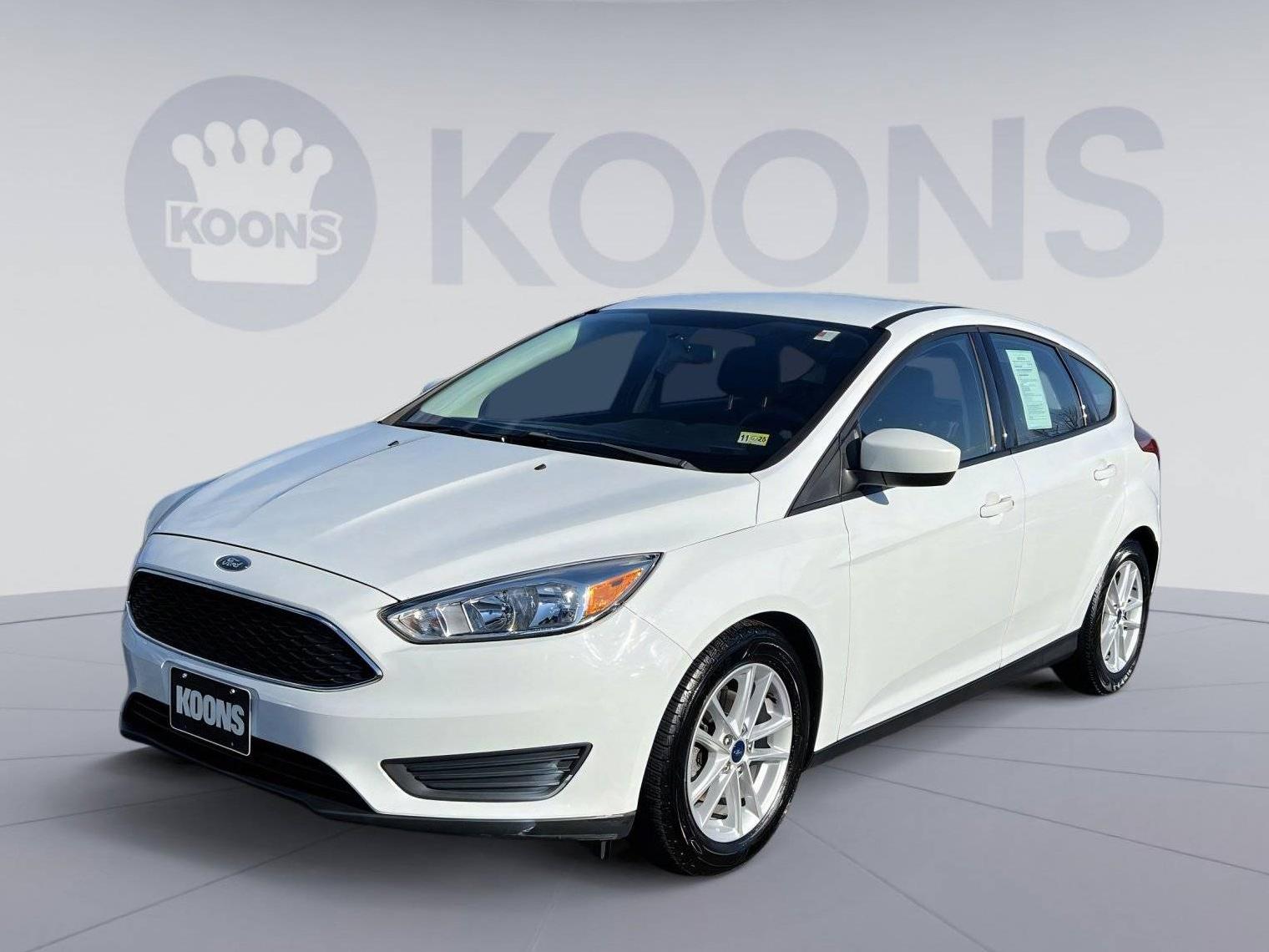 FORD FOCUS 2018 1FADP3K20JL332345 image