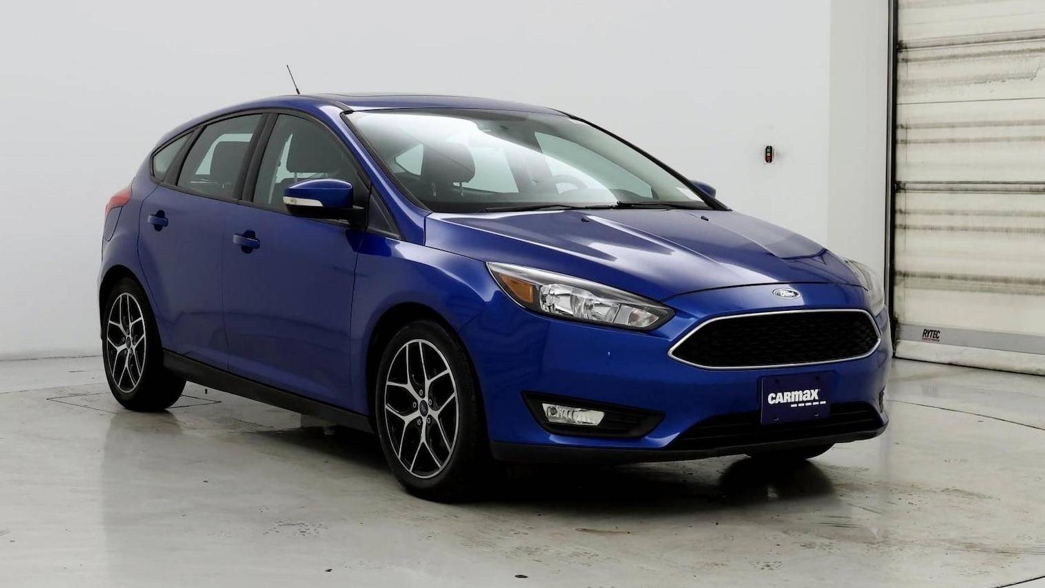 FORD FOCUS 2018 1FADP3M21JL230856 image