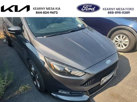 FORD FOCUS 2018 1FADP3L95JL233368 image