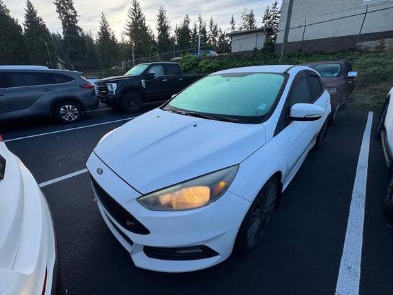 FORD FOCUS 2018 1FADP3L98JL260967 image FORD FOCUS 2018 1FADP3L98JL260967 image