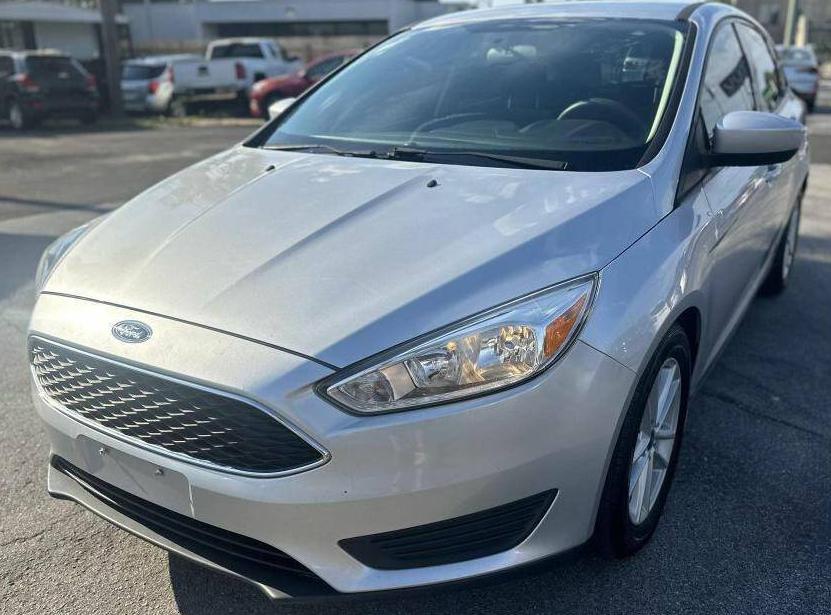 FORD FOCUS 2018 1FADP3K22JL259611 image