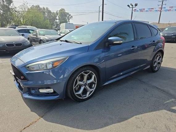 FORD FOCUS 2018 1FADP3L90JL223945 image FORD FOCUS 2018 1FADP3L90JL223945 image