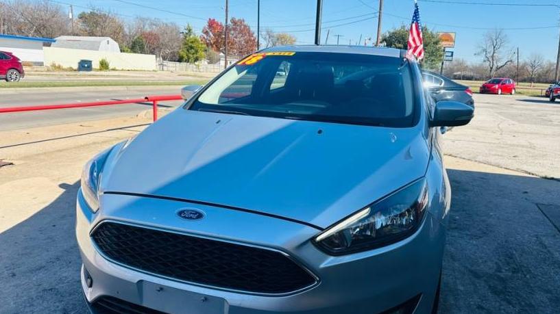 FORD FOCUS 2018 1FADP3M25JL292647 image