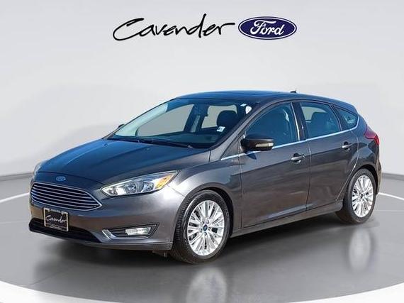 FORD FOCUS 2018 1FADP3N26JL246520 image