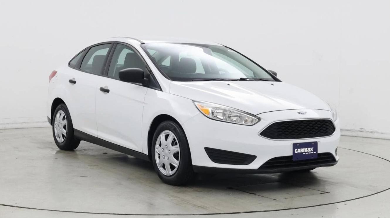 FORD FOCUS 2018 1FADP3E26JL304870 image